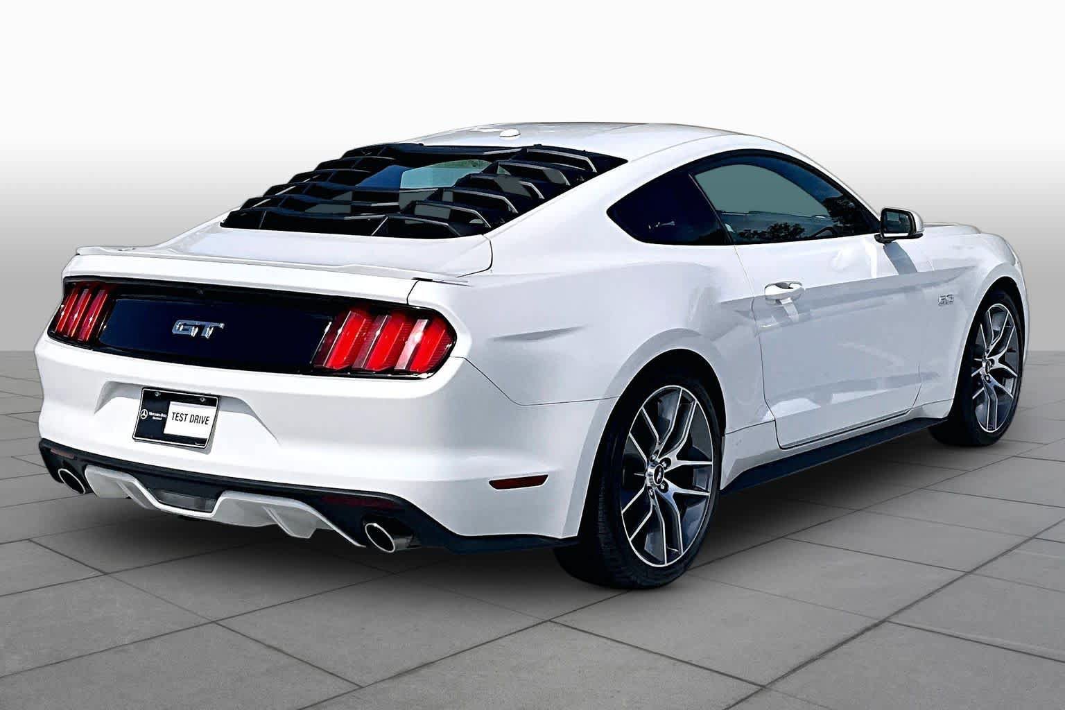 Used 2017 Ford Mustang GT Premium RWD image 13