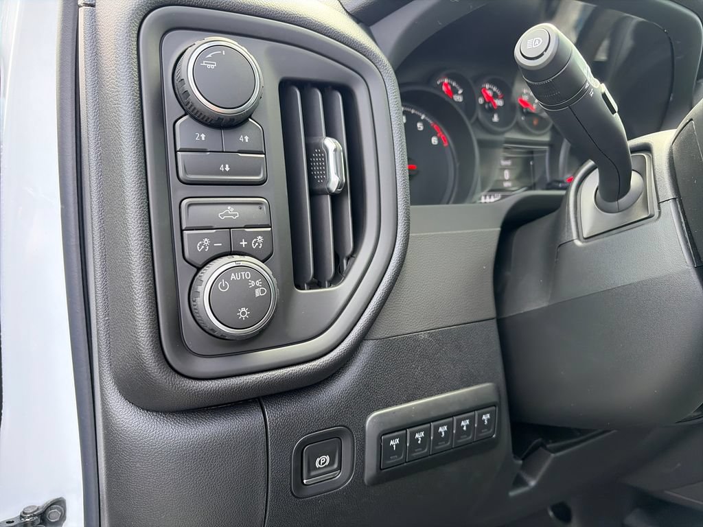 New 2026 Chevrolet Silverado 2500 W/T AWD/4WD image 15