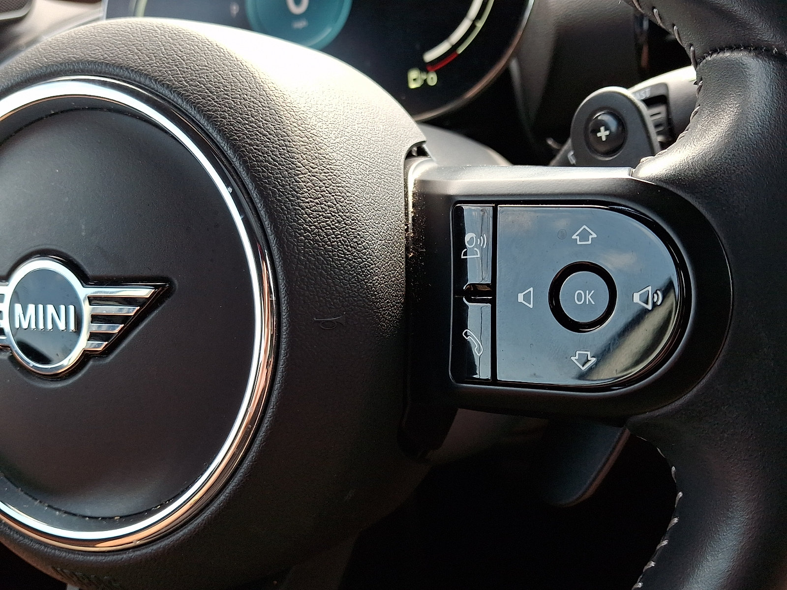 Used 2024 MINI Cooper Clubman S AWD/4WD image 23