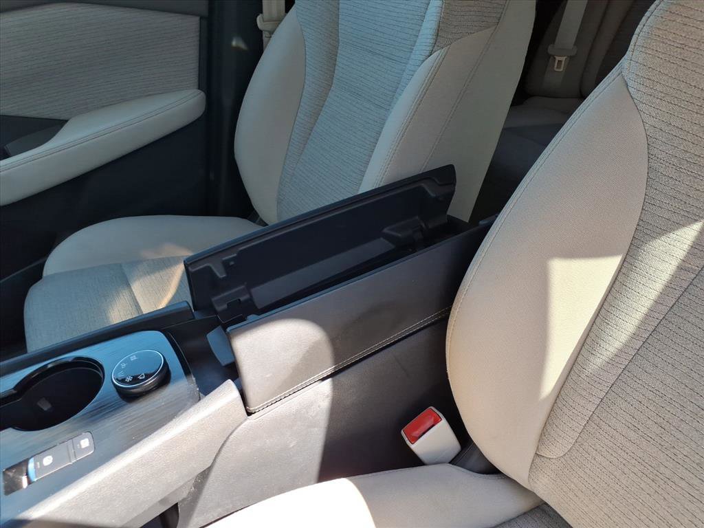 Used 2022 Nissan Rogue SV image 27