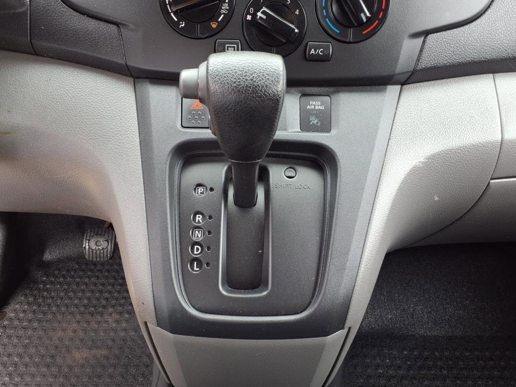 Used 2017 Nissan NV200 SV w/ Technology Package image 11