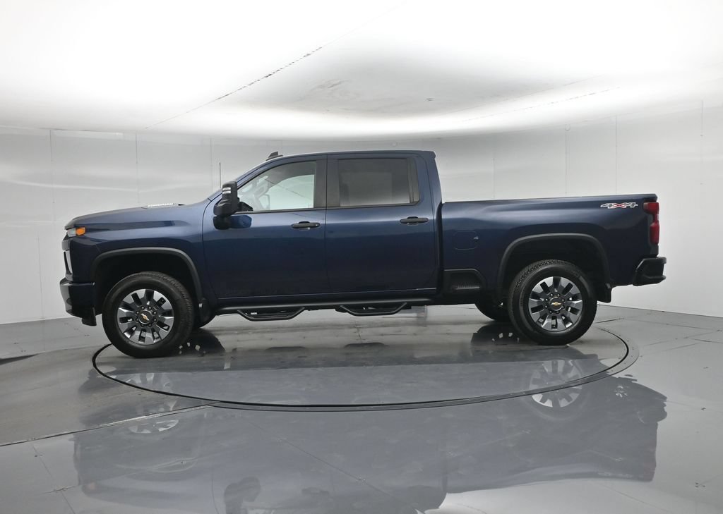 Used 2022 Chevrolet Silverado 2500 Custom w/ Custom Value Package AWD/4WD image 32