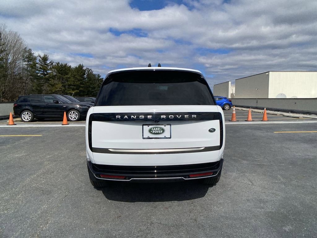 Certified 2023 Land Rover Range Rover SE image 7