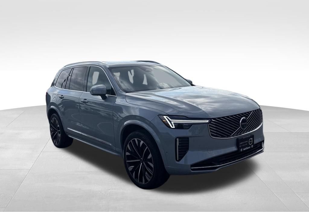 Used 2026 Volvo XC90 B6 Plus w/ Protection Package AWD/4WD image 39