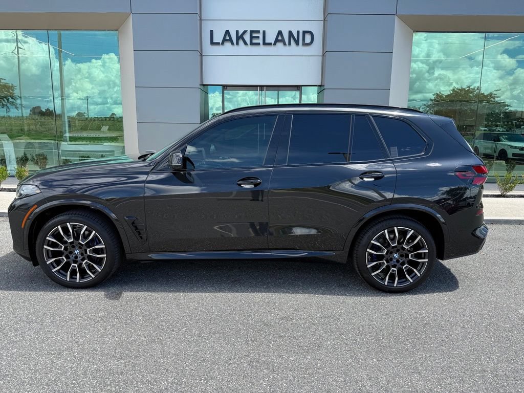 Used 2024 BMW X5 sDrive40i w/ M Sport Package RWD image 1