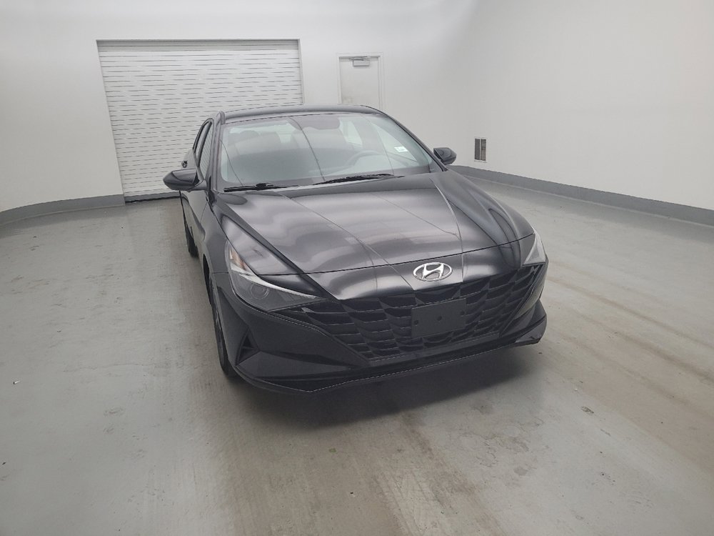 Used 2023 Hyundai Elantra SEL w/ Cargo Package FWD image 14