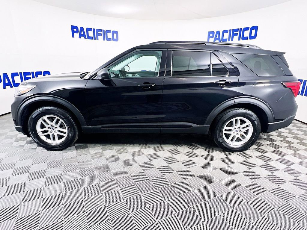 Used 2026 Ford Explorer Active AWD/4WD image 6