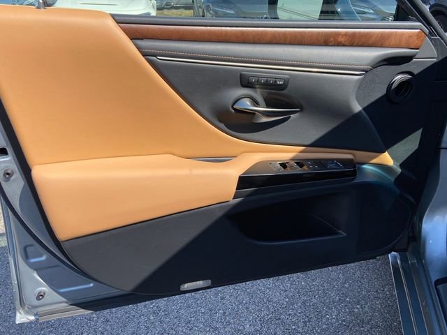 Used 2023 Lexus ES 350 w/ Premium Package image 24