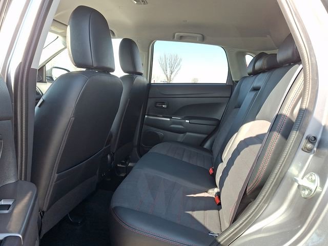 Used 2026 Mitsubishi Outlander Sport ES image 10