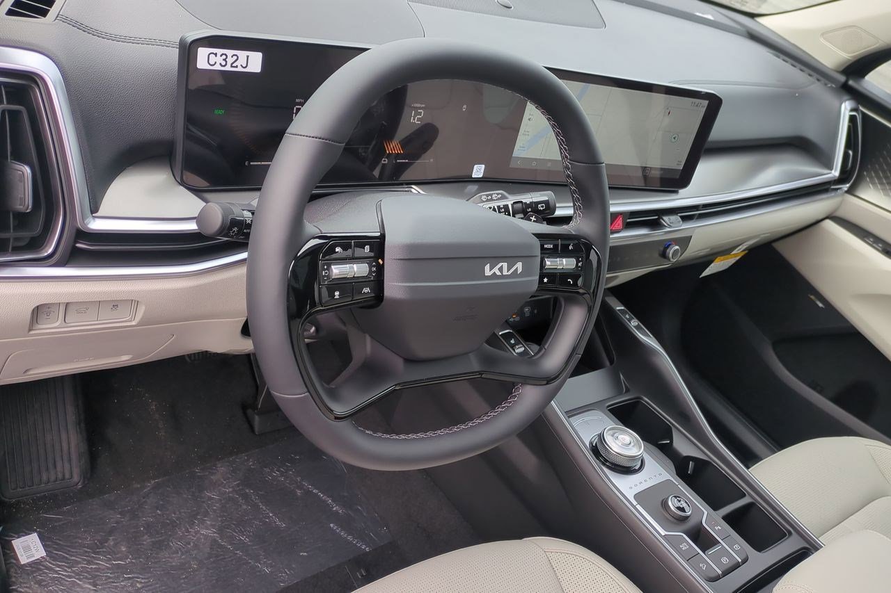 New 2026 Kia Sorento EX w/ EX Premium Package FWD image 9