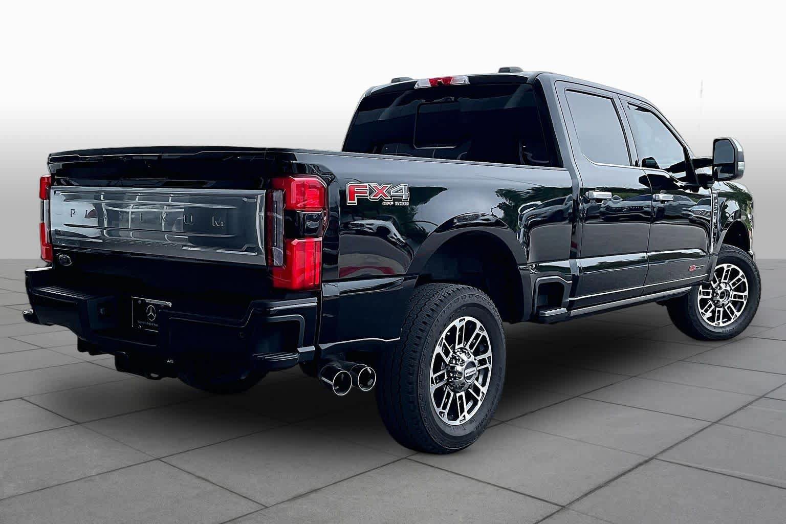 Used 2026 Ford F250 Platinum w/ Platinum Plus Package AWD/4WD image 13