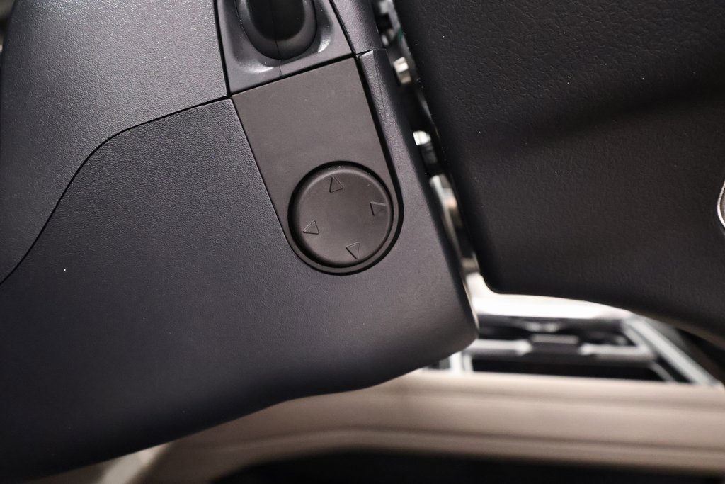 Certified 2026 Ford F350 Platinum w/ Platinum Plus Package image 27