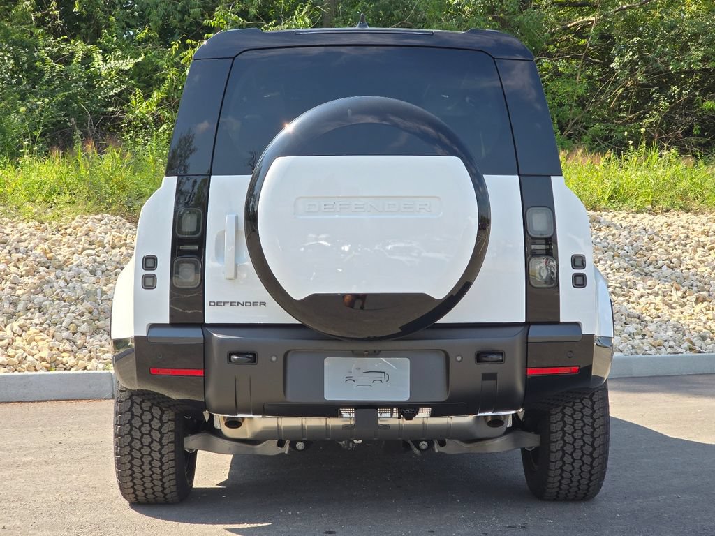 New 2026 Land Rover Defender 110 X-Dynamic SE AWD/4WD image 5