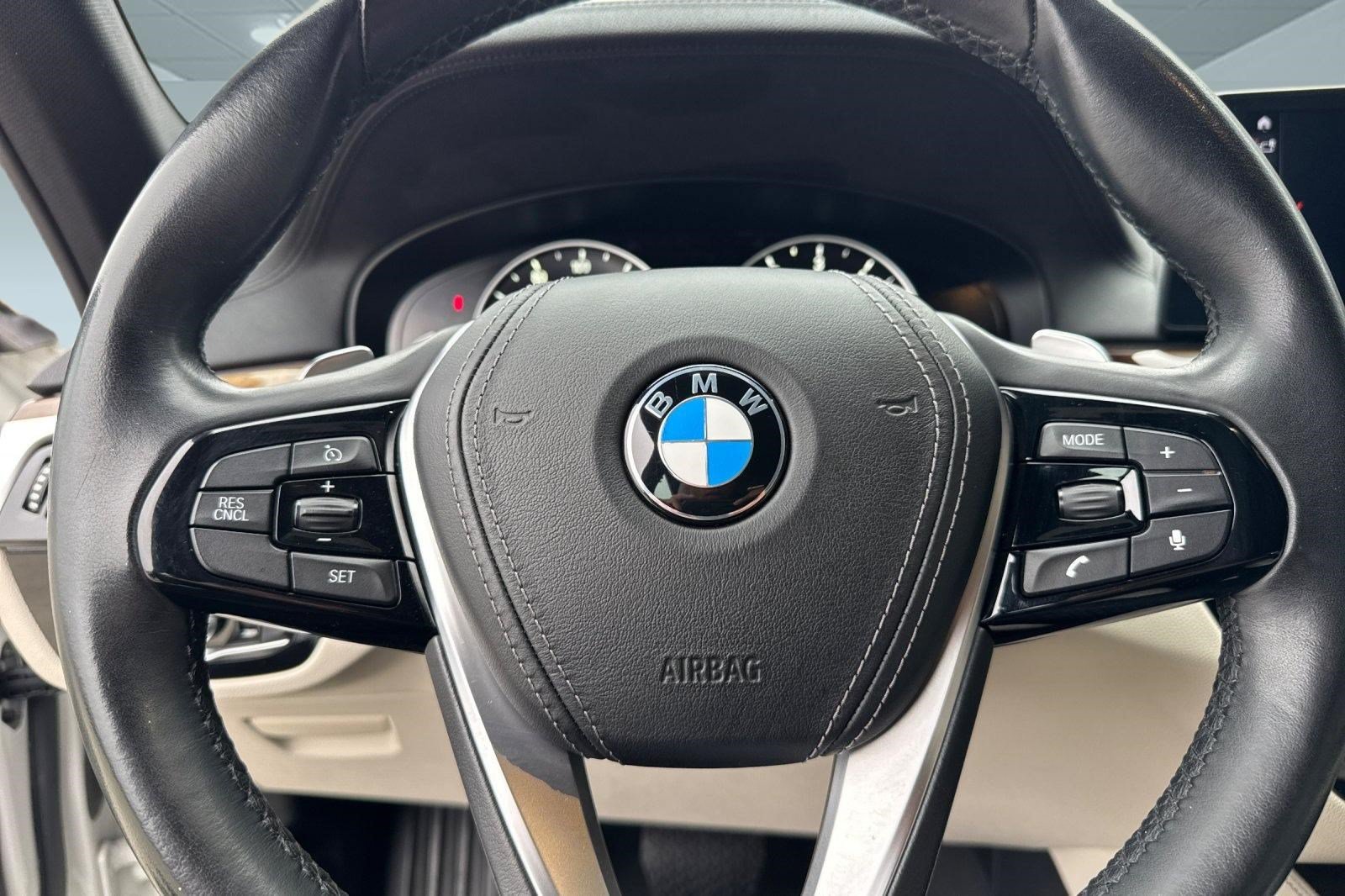 Used 2018 BMW 530i RWD image 15