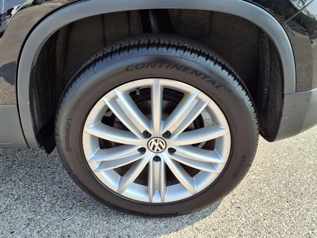 Used 2013 Volkswagen Tiguan S FWD image 7