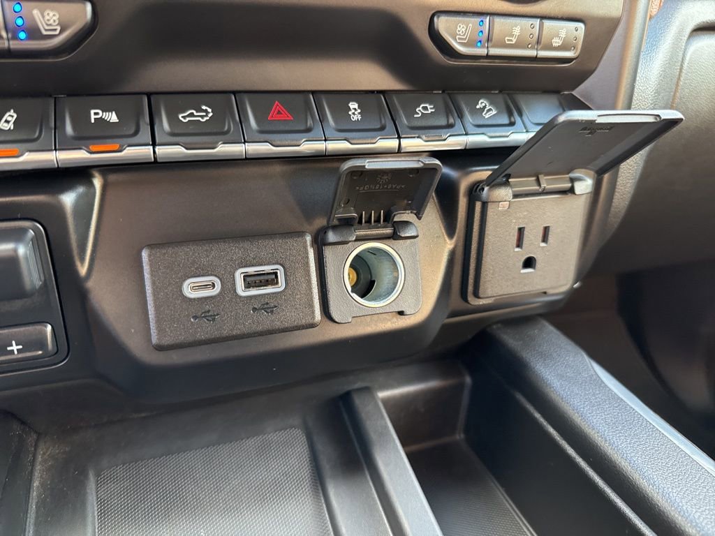 Used 2020 Chevrolet Silverado 2500 High Country w/ Z71 Off-Road Package image 35