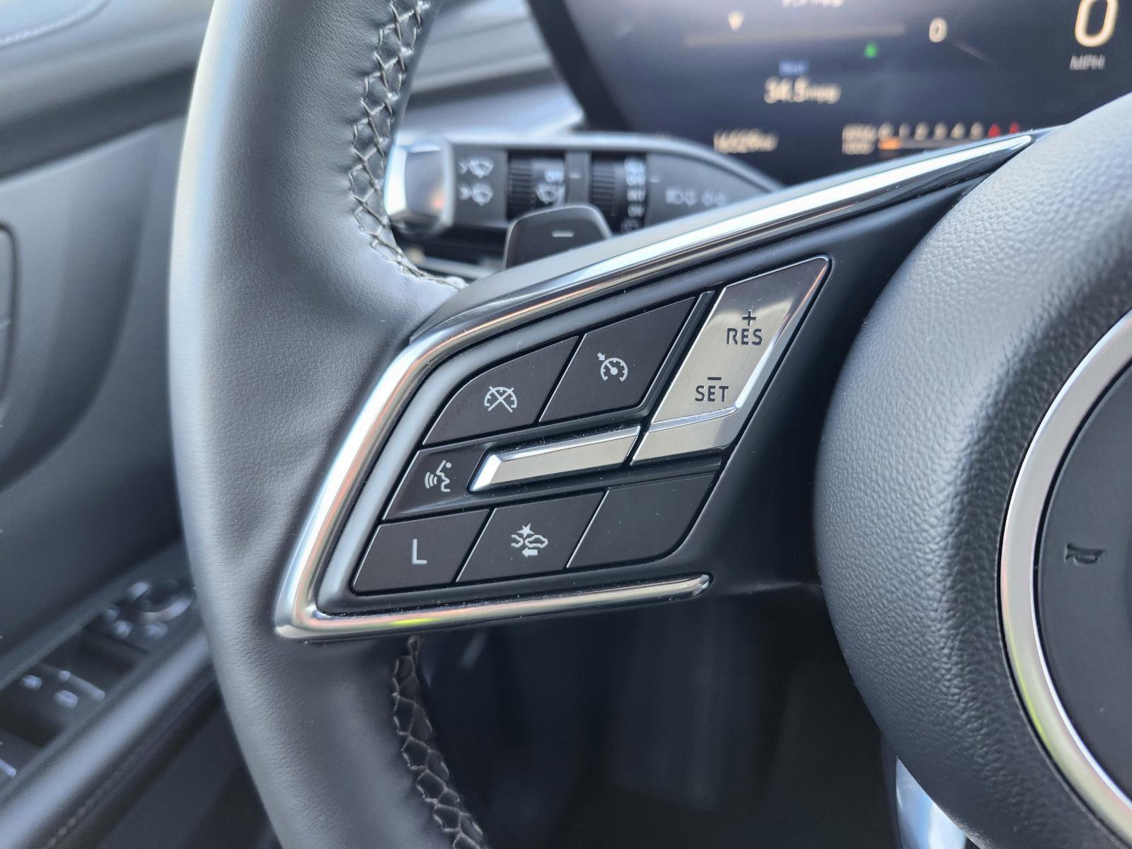 Used 2025 Buick Enclave Sport Touring image 15