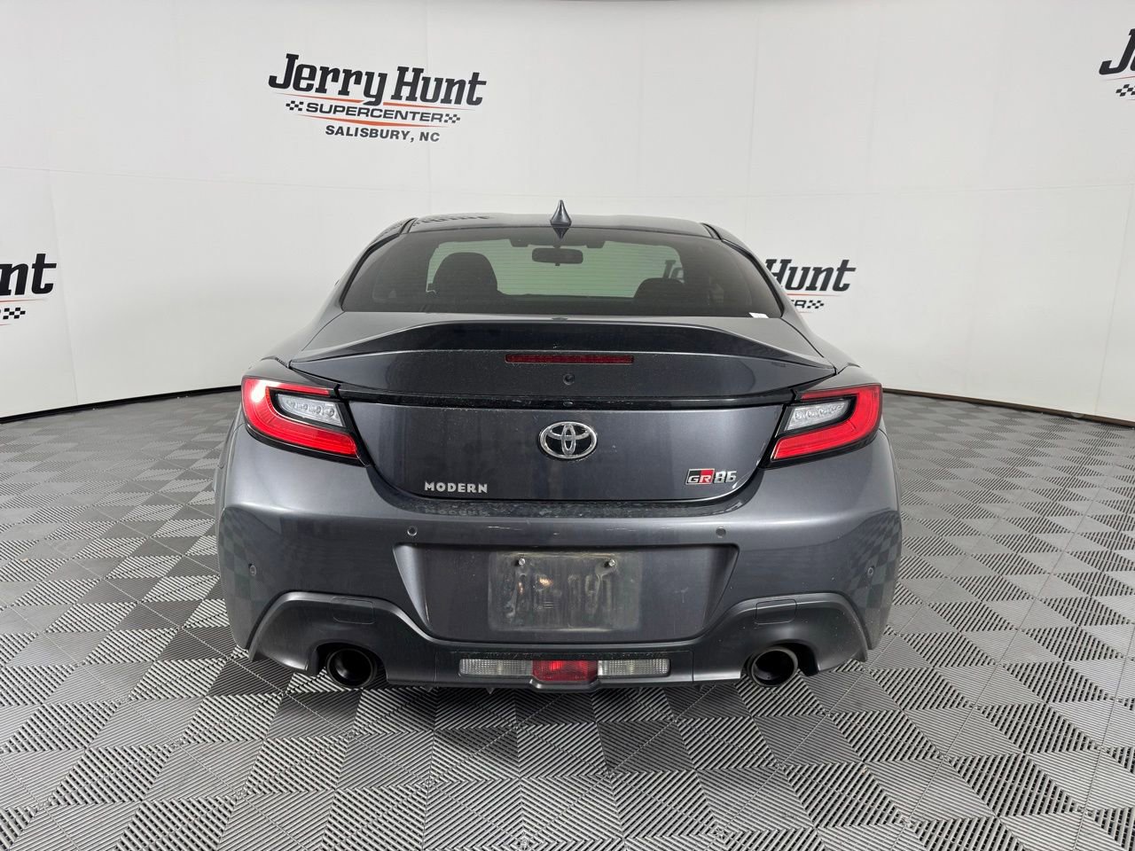 Used 2023 Toyota GR86 Premium RWD image 8