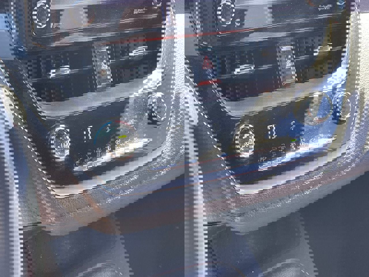 Used 2022 Toyota Corolla SE w/ Carpet Mat Package (TMS) image 8