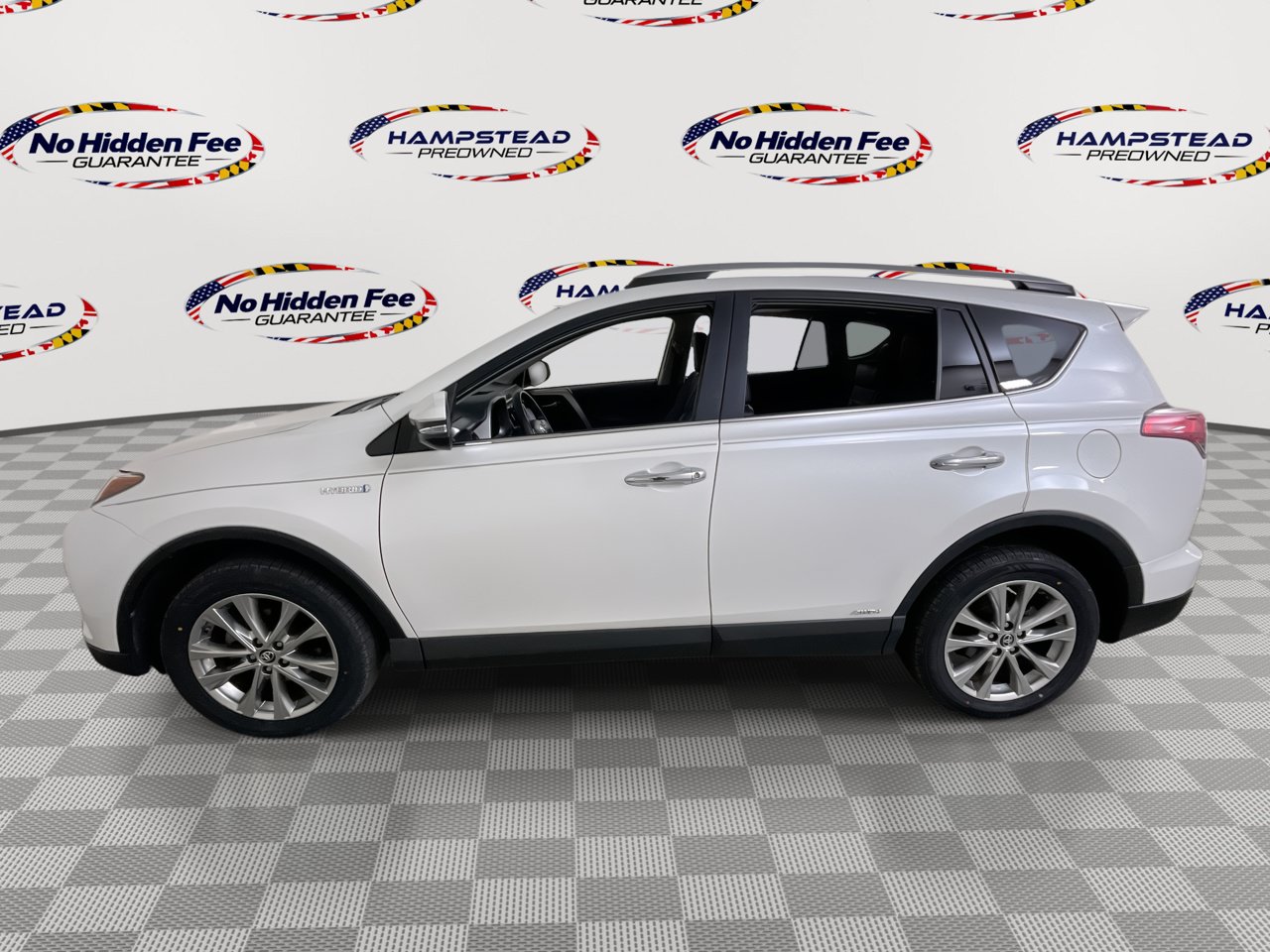 Used 2018 Toyota RAV4 Limited AWD/4WD image 6