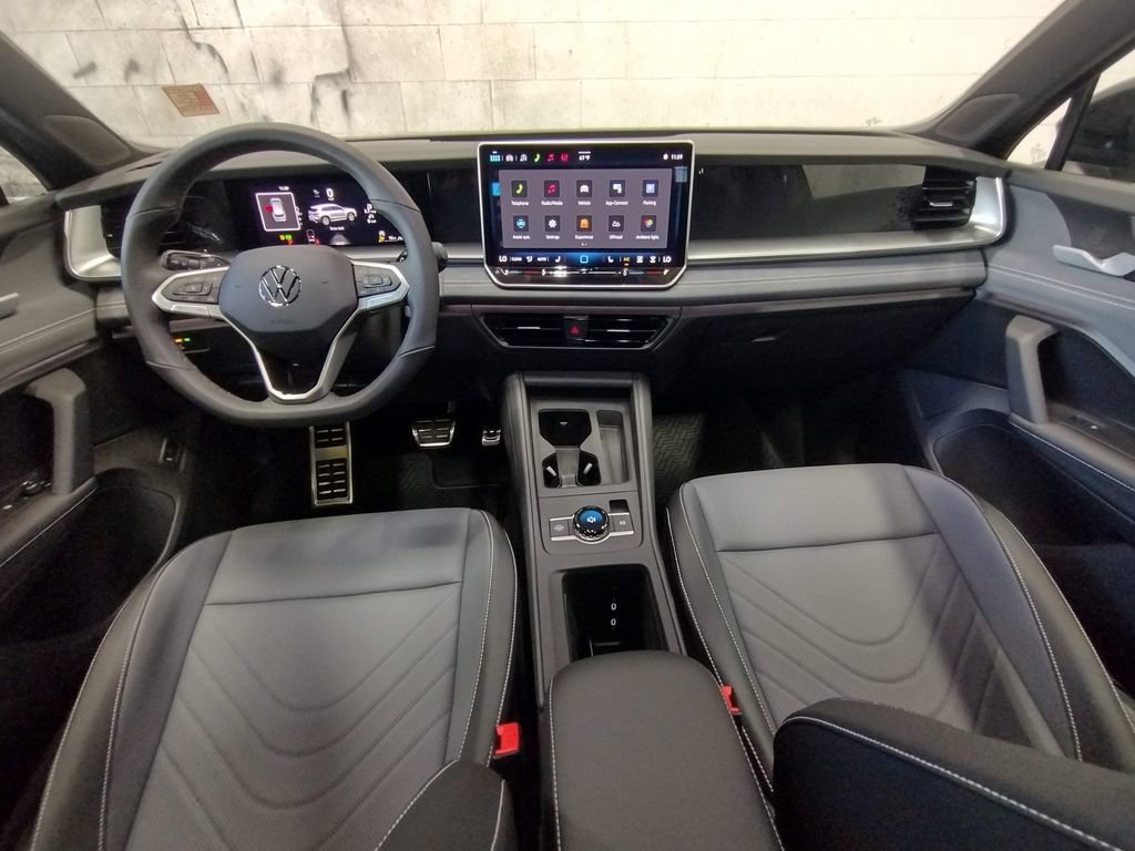 New 2026 Volkswagen Tiguan SE R-Line AWD/4WD image 41