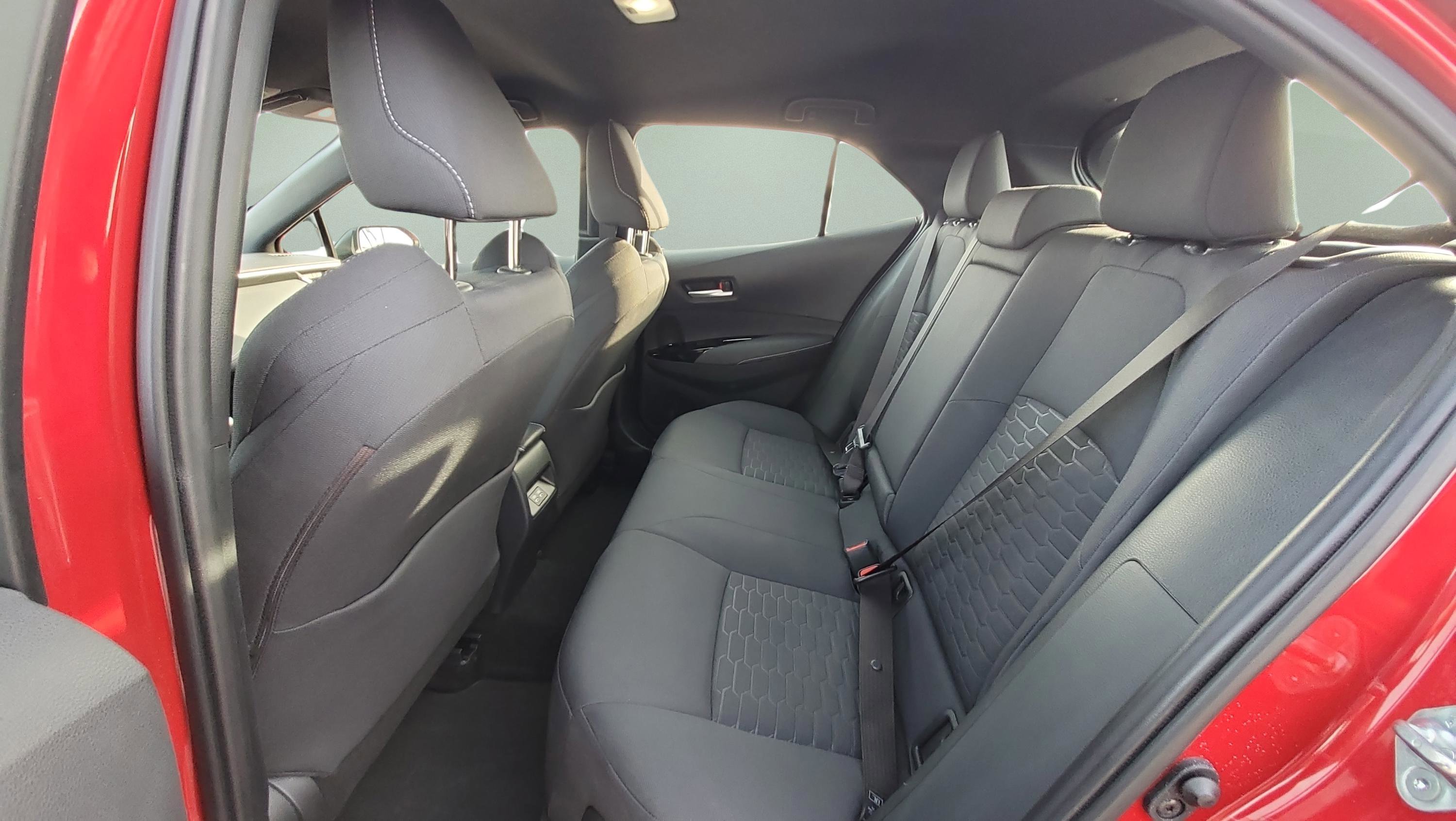 Used 2024 Toyota Corolla SE image 15