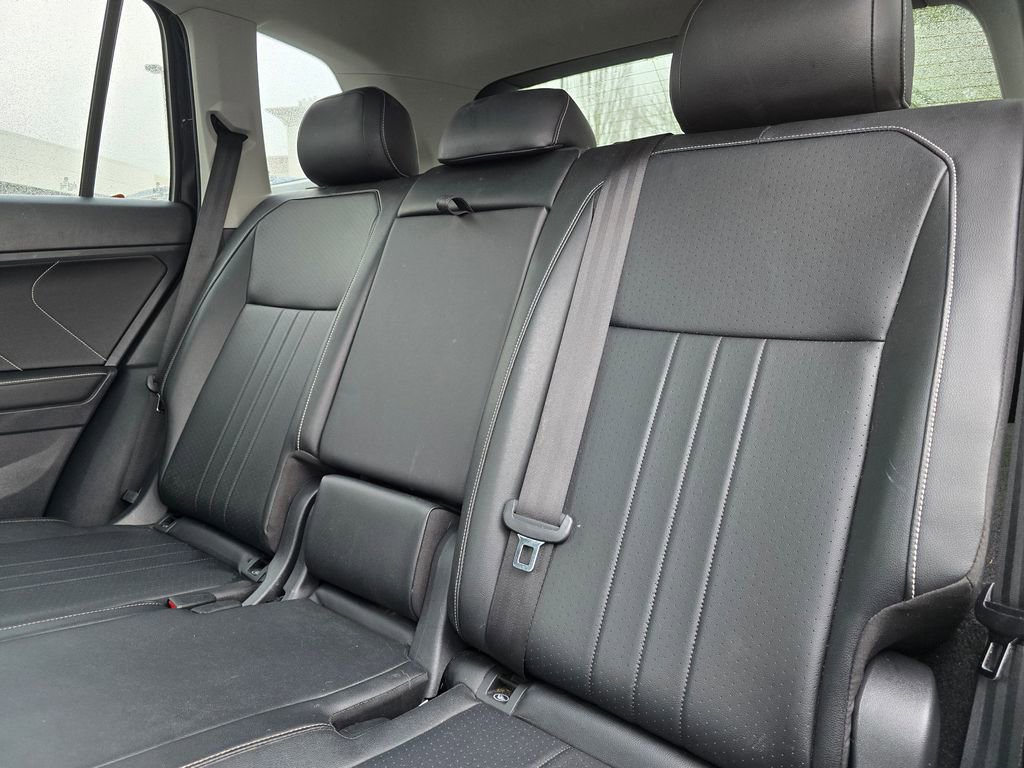 Used 2022 Volkswagen Tiguan SE image 19