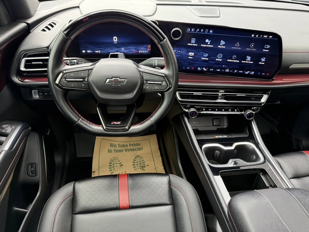 Used 2024 Chevrolet Traverse RS image 16