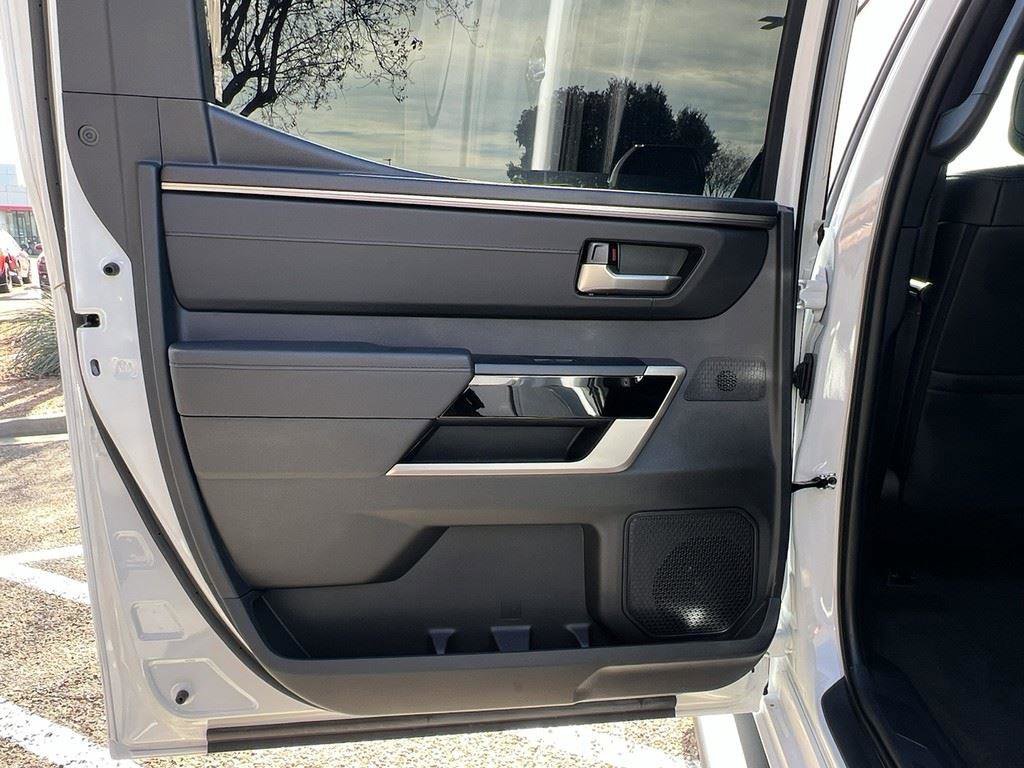 Used 2025 Toyota Tundra Limited w/ Power Package image 11