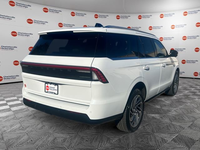 New 2026 Lincoln Navigator Reserve image 5