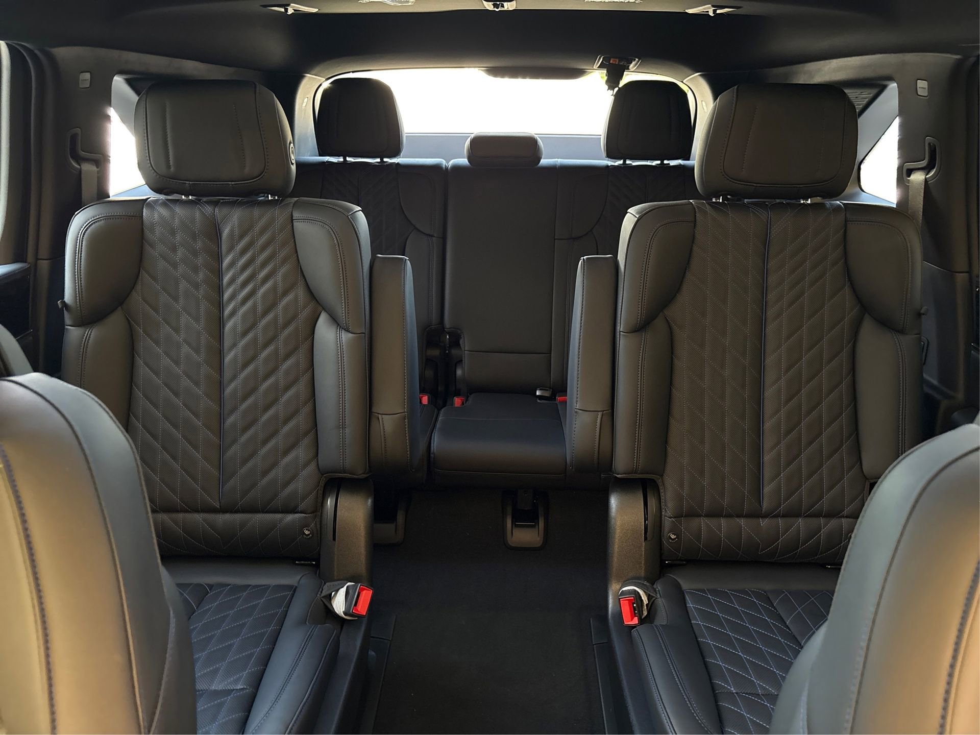 New 2026 Cadillac Escalade IQ Sport 1 w/ LPO, ONYX Package AWD/4WD image 17