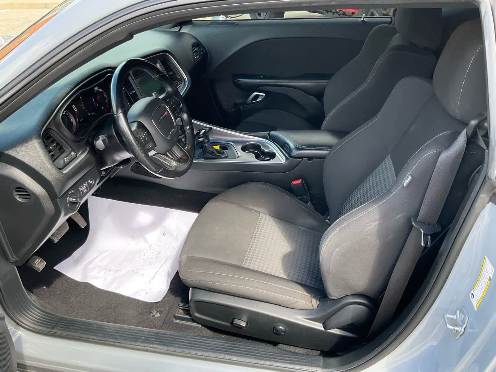 Used 2022 Dodge Challenger R/T w/ Blacktop Package RWD image 5