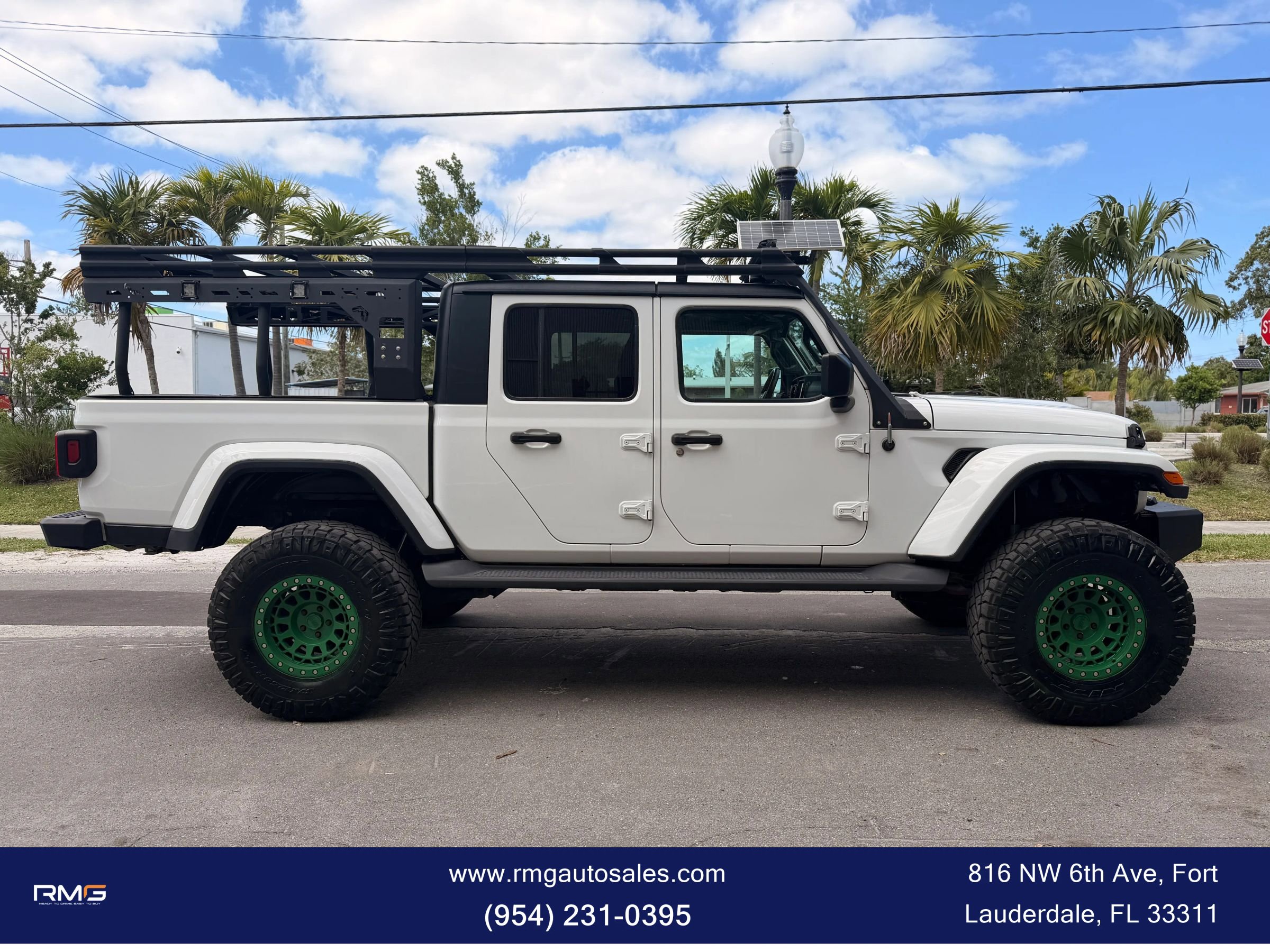 Used 2020 Jeep Gladiator Overland AWD/4WD image 5
