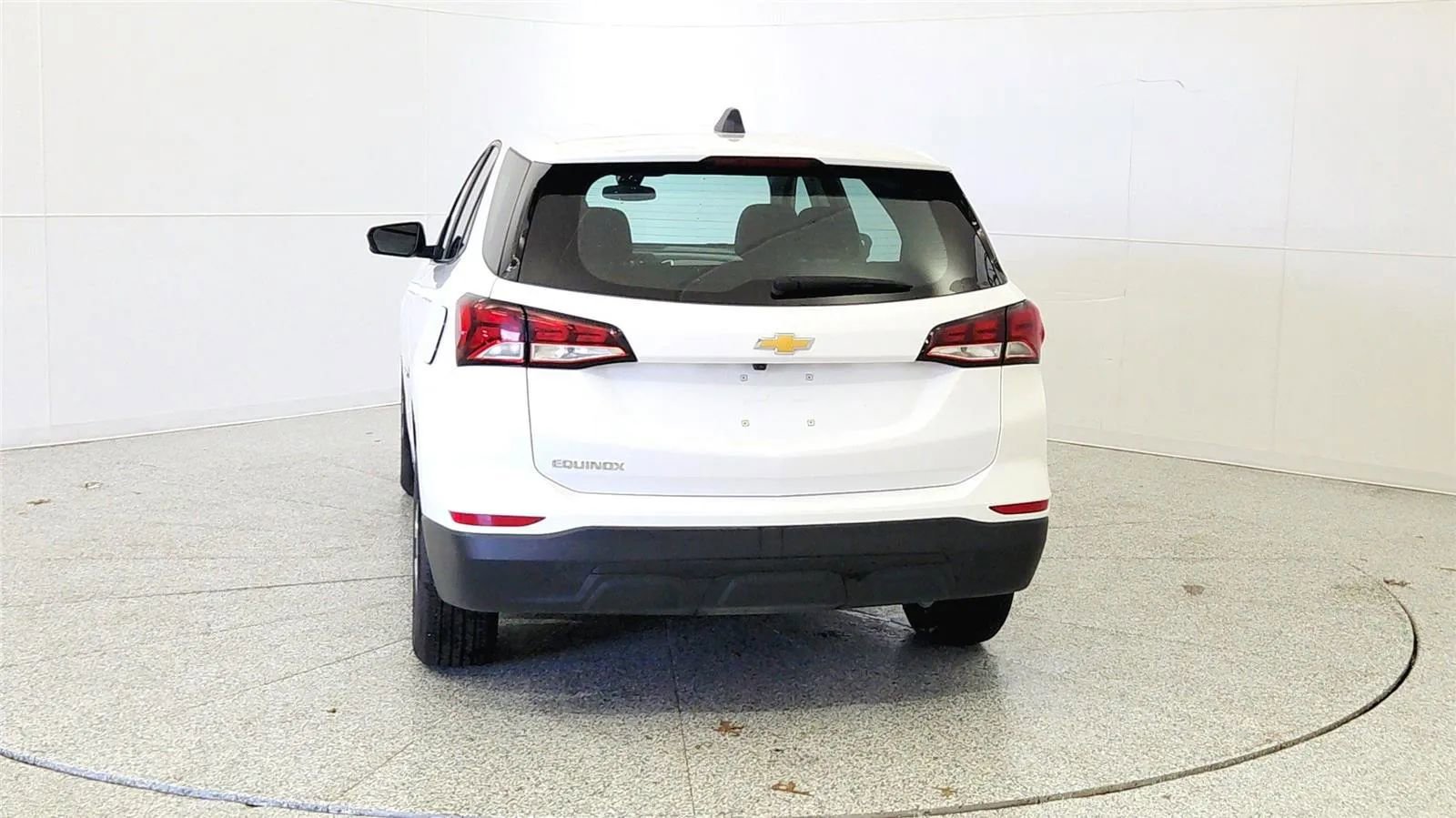 Used 2024 Chevrolet Equinox LS FWD image 6