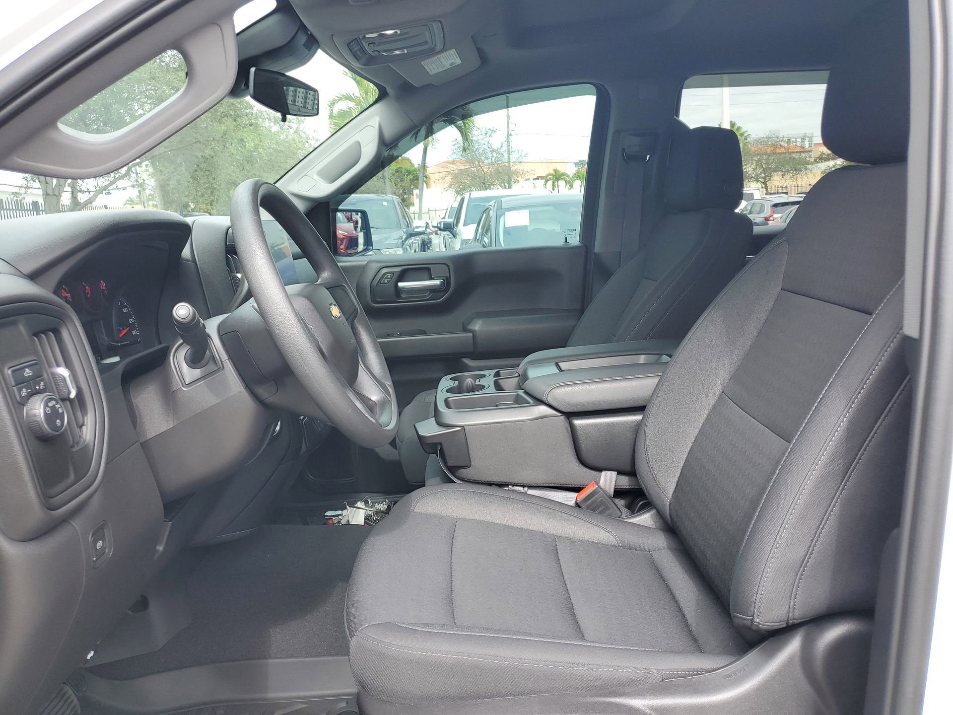 Used 2024 Chevrolet Silverado 1500 Custom w/ Turbomax Blackout Package image 18