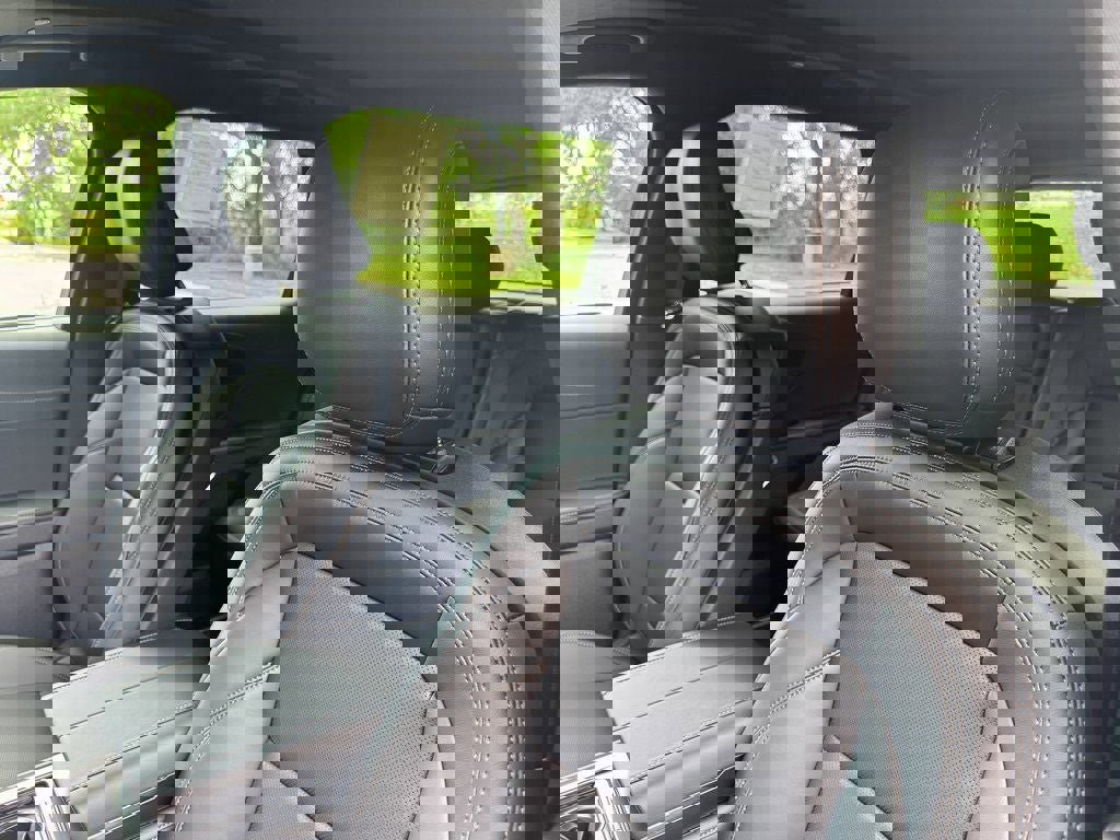 New 2025 Lincoln Nautilus Premier w/ Equipment Group 102A AWD/4WD image 10