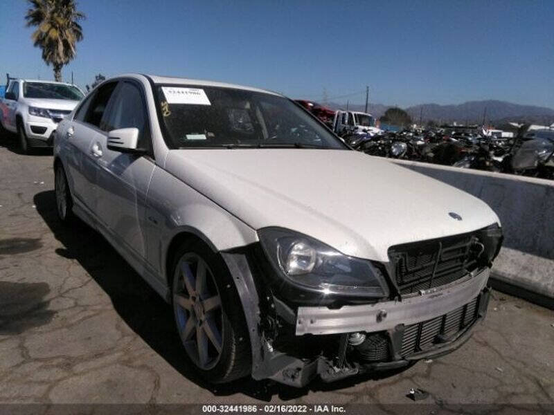 Used 2012 Mercedes-Benz C 250 Sedan image 28