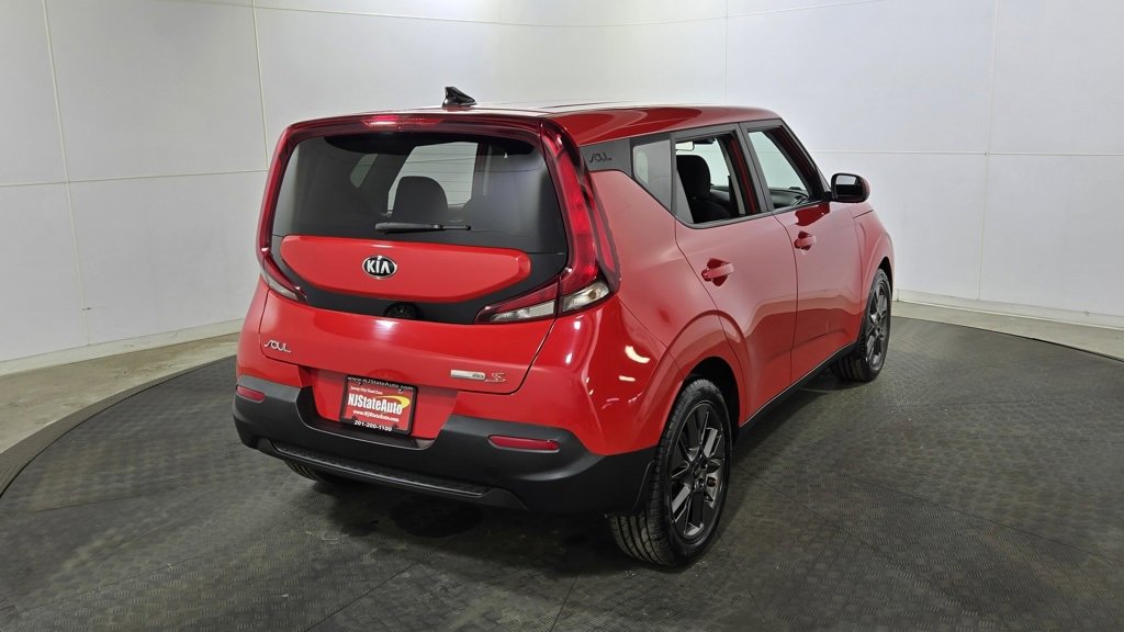 Used 2021 Kia Soul S image 7