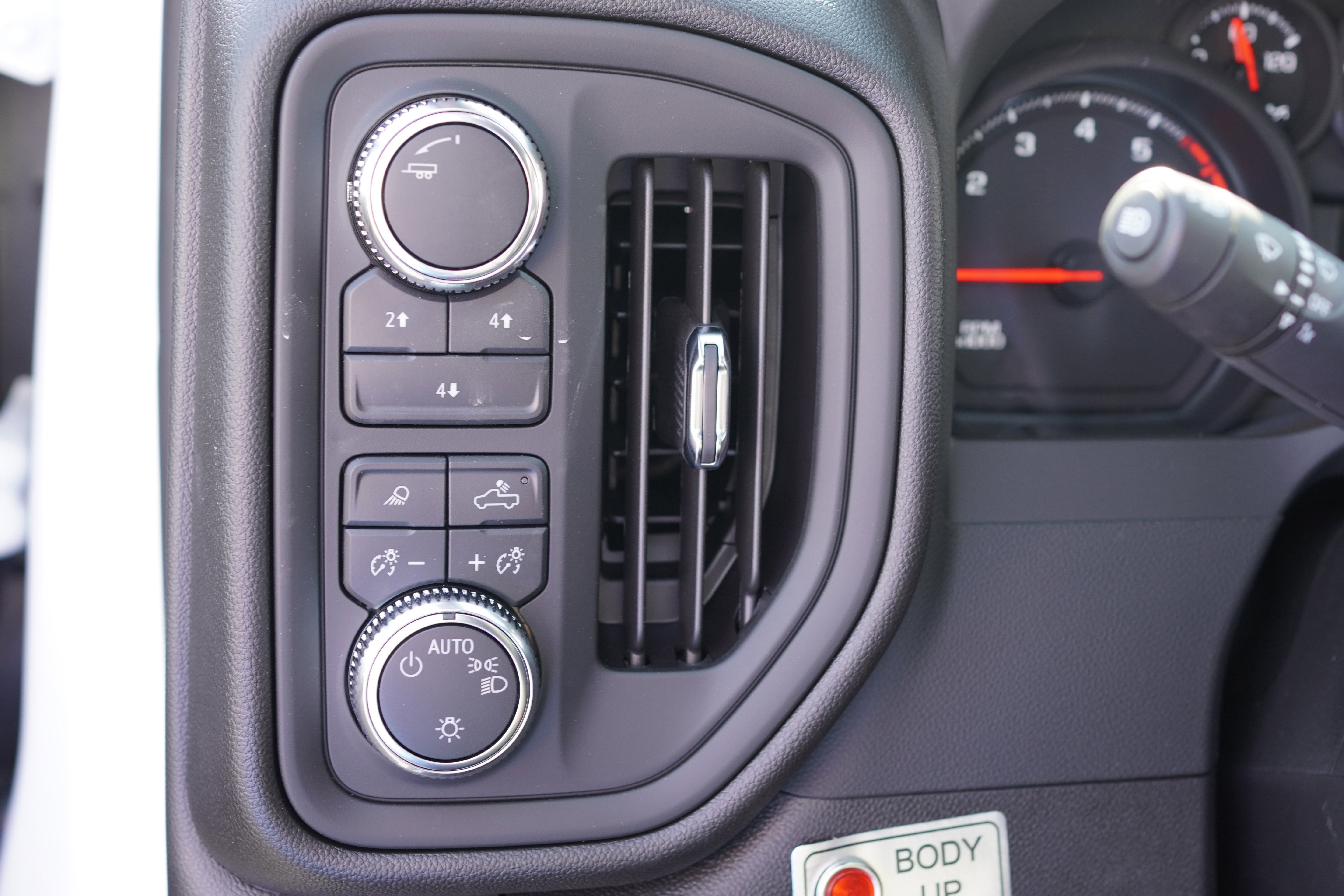 New 2025 GMC Sierra 3500 Pro w/ Convenience Package image 18