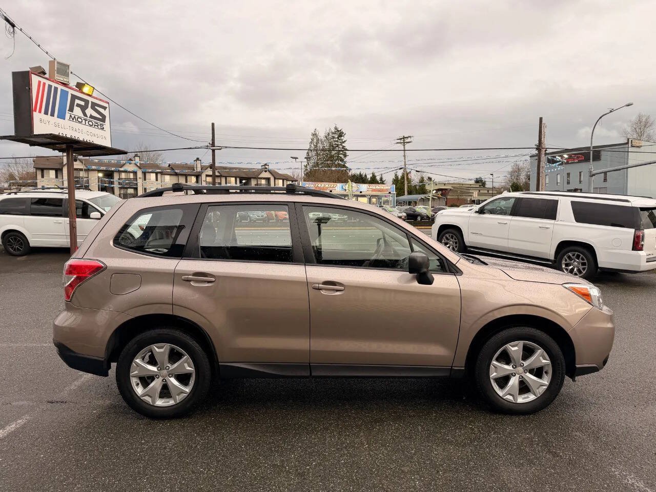 Used 2016 Subaru Forester 2.5i w/ Alloy Wheel Package AWD/4WD image 6