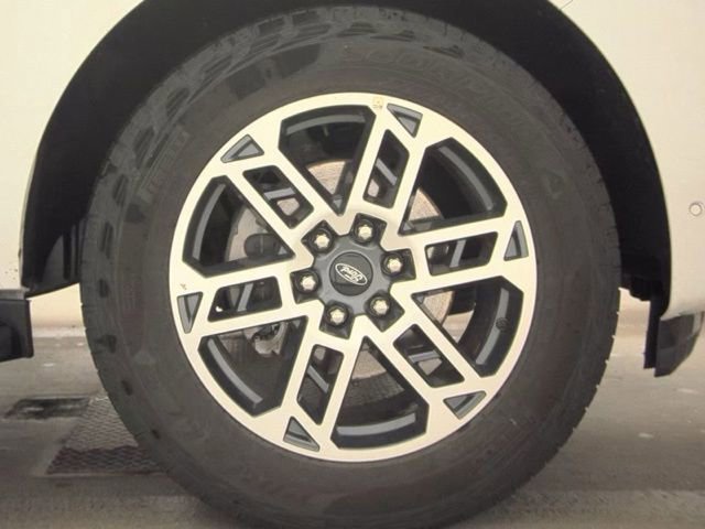 Used 2025 Ford Expedition Active AWD/4WD image 23