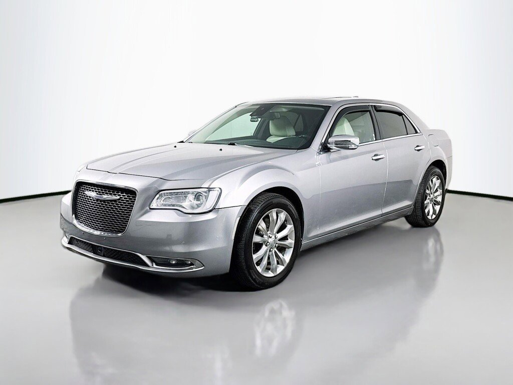 Used 2018 Chrysler 300 Limited w/ Safetytec Plus Group