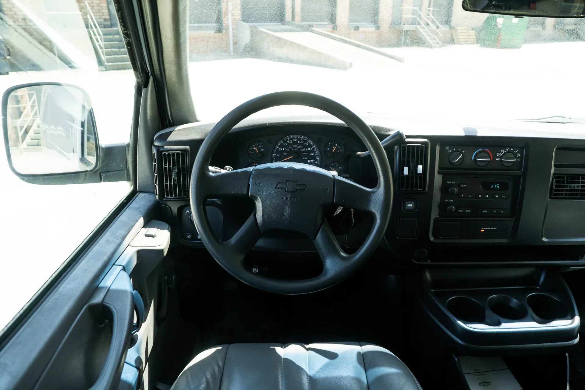 Used 2007 Chevrolet Express 1500 RWD image 25