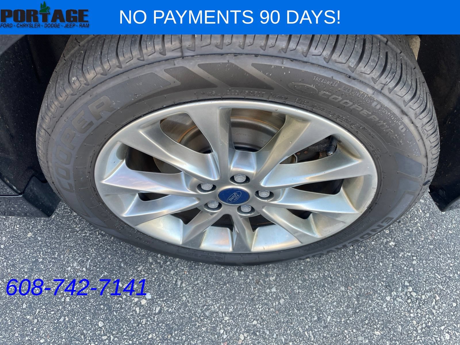 Used 2017 Ford Fusion Energi SE FWD image 19
