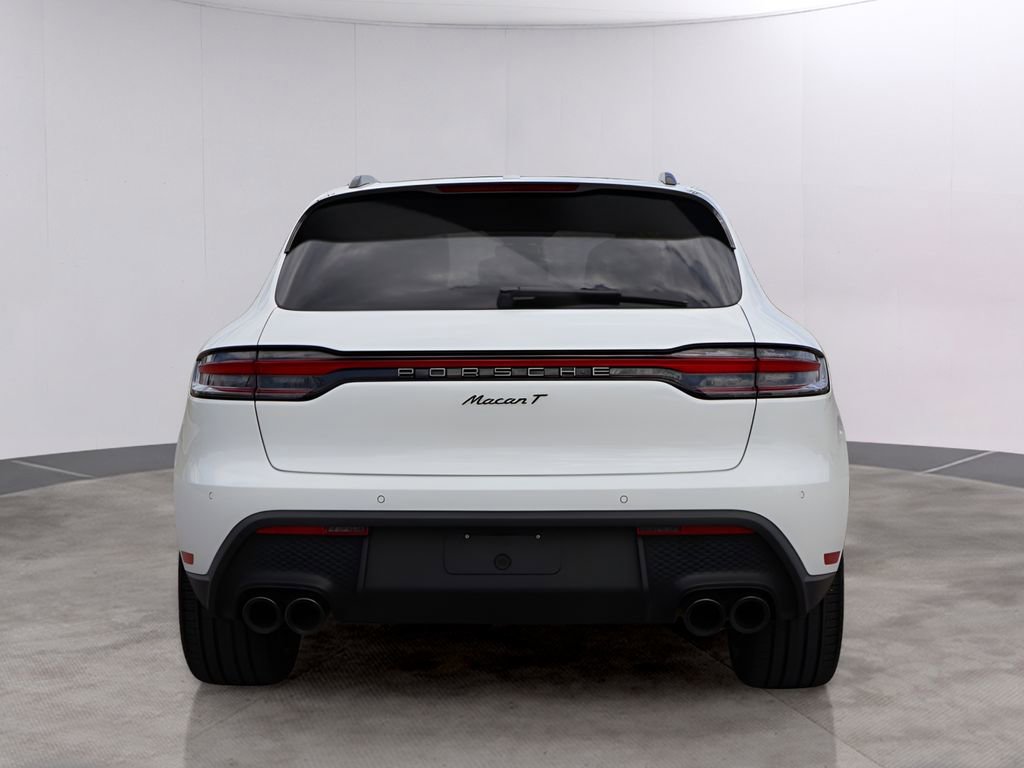 Certified 2025 Porsche Macan Turbo image 7
