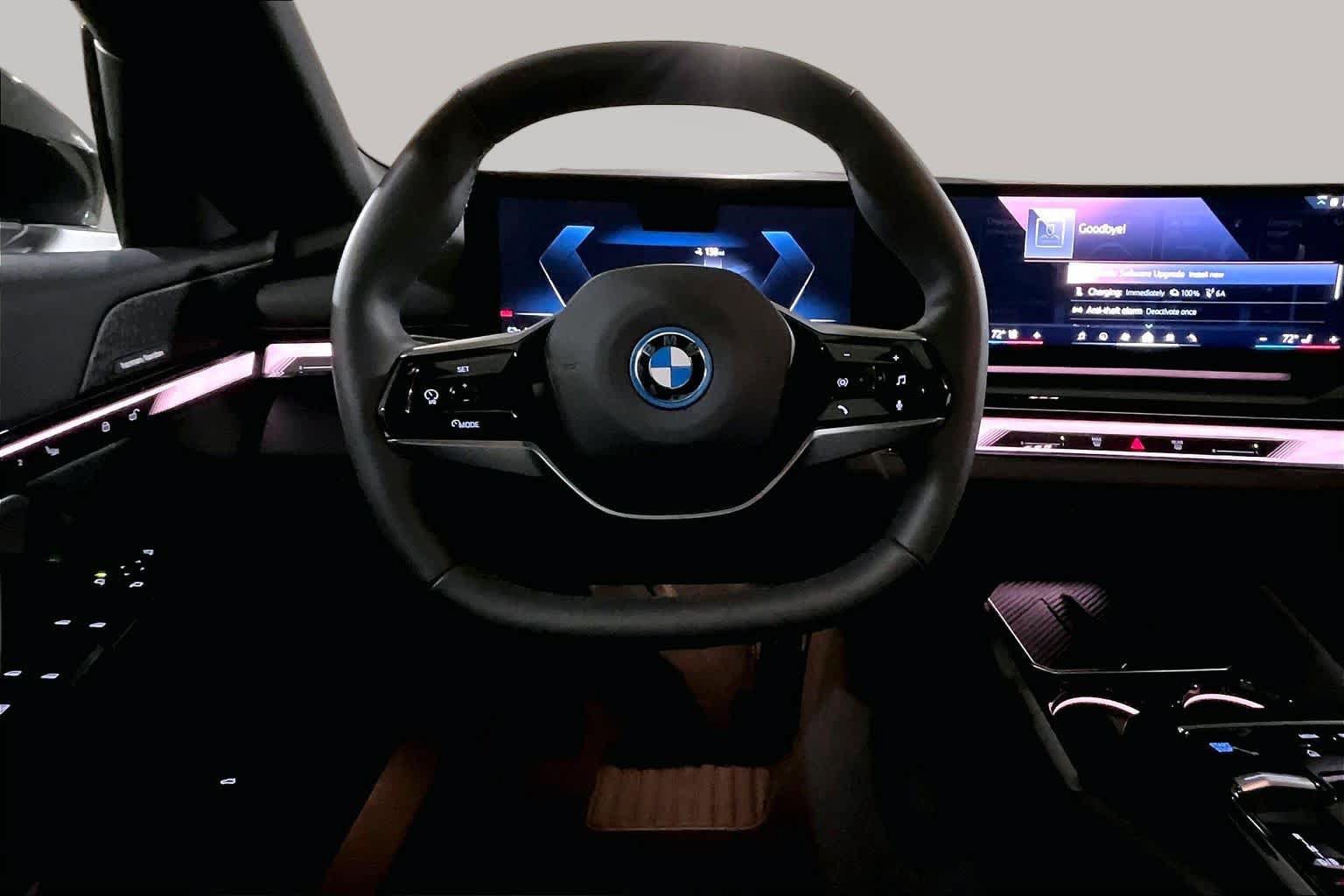 Used 2026 BMW i5 eDrive40 w/ Premium Package AWD/4WD image 5