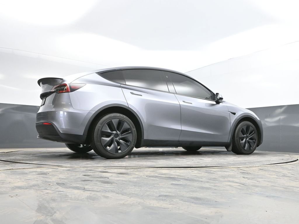 Used 2025 Tesla Model Y Long Range image 30