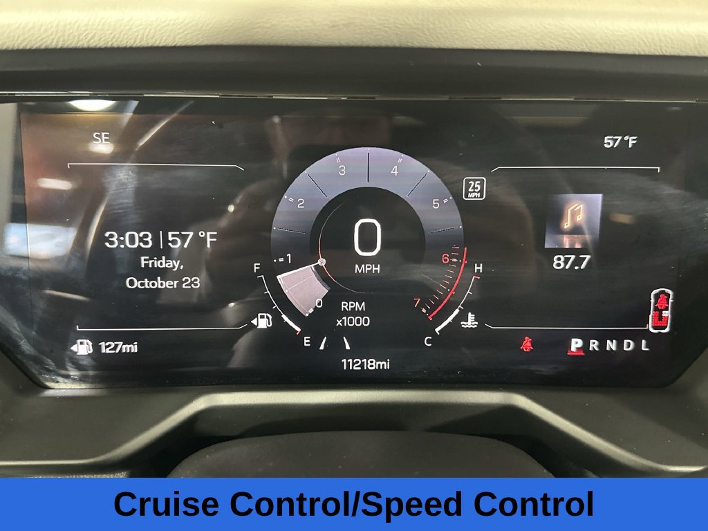 Used 2026 GMC Acadia Elevation w/ Elevation Premium Package FWD image 15