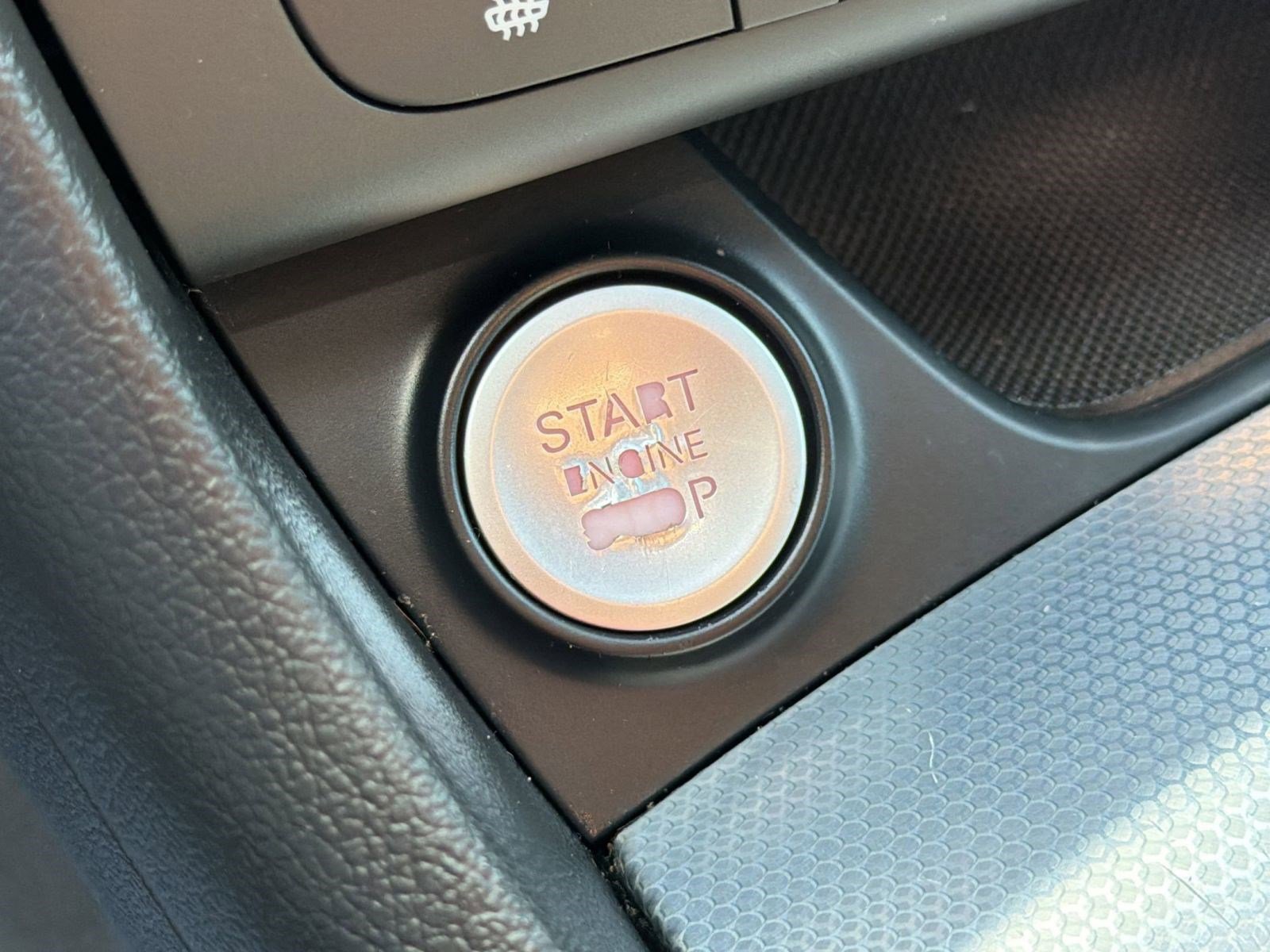 Used 2018 Audi Q3 2.0T Premium Plus w/ Premium Plus Package AWD/4WD image 25