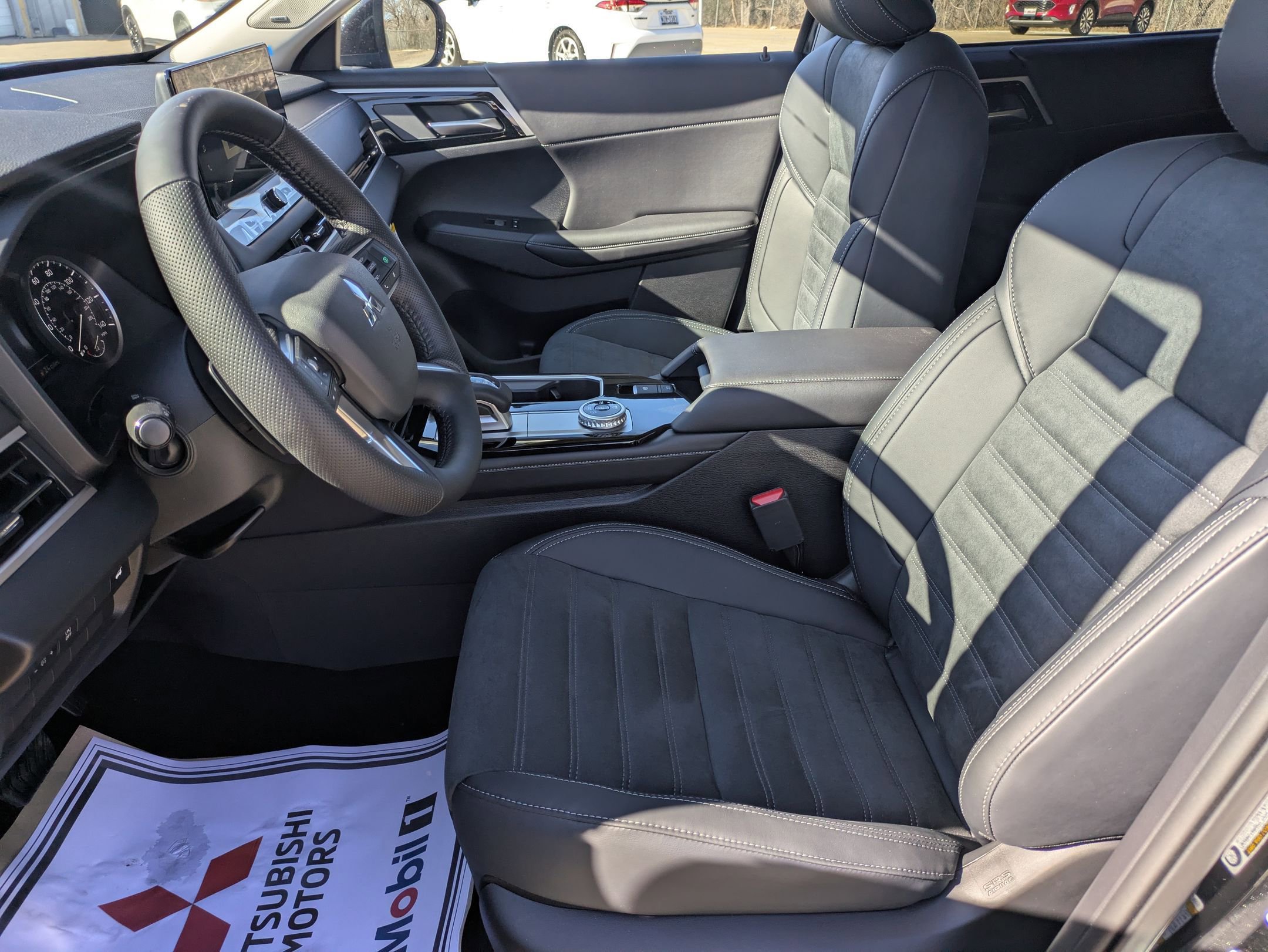 New 2026 Mitsubishi Outlander SE AWD/4WD image 10